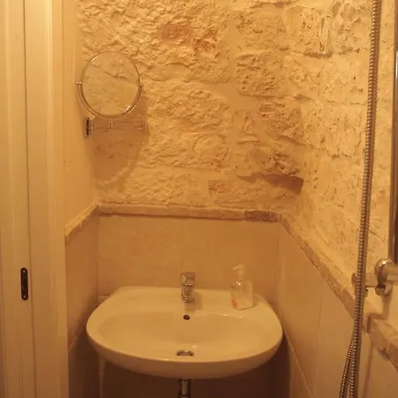 Trulli Curri * סלבה די פאסנו